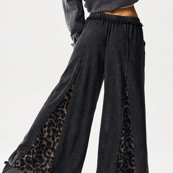 Black Casual Women's Patchwork Leopard Print Knit Wide Leg Pants - Picture 2 of 8